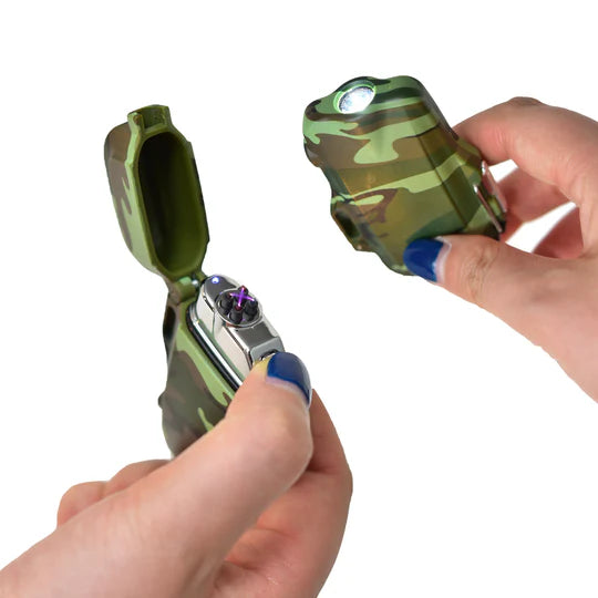 Quad Core Arc Spark Lighter & Flashlight | Mad Man