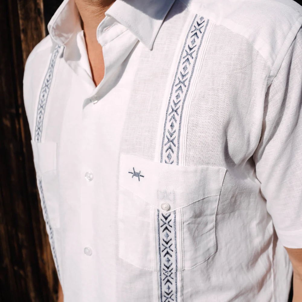 Tejas GUAYABERA - Pearla| Texas Standard
