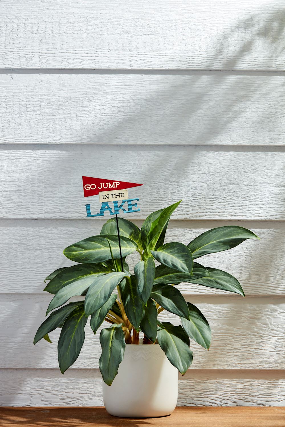 Retreat Tin Stakes | Mud Pie