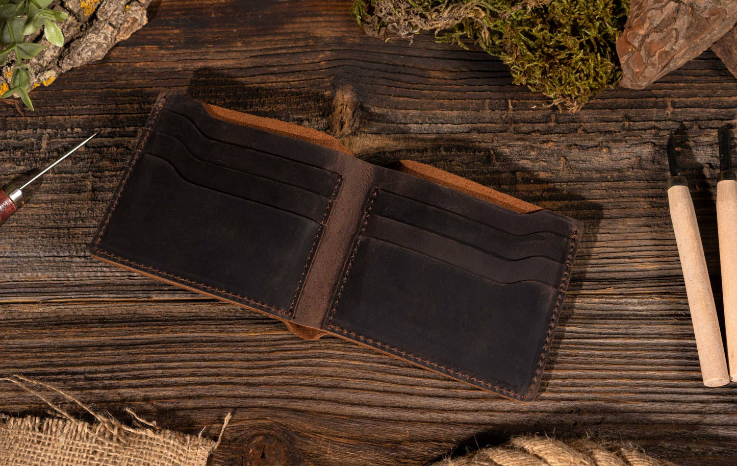 Leather Wallet,  Bifold Wallet, Handmade Wallet for Men: Black