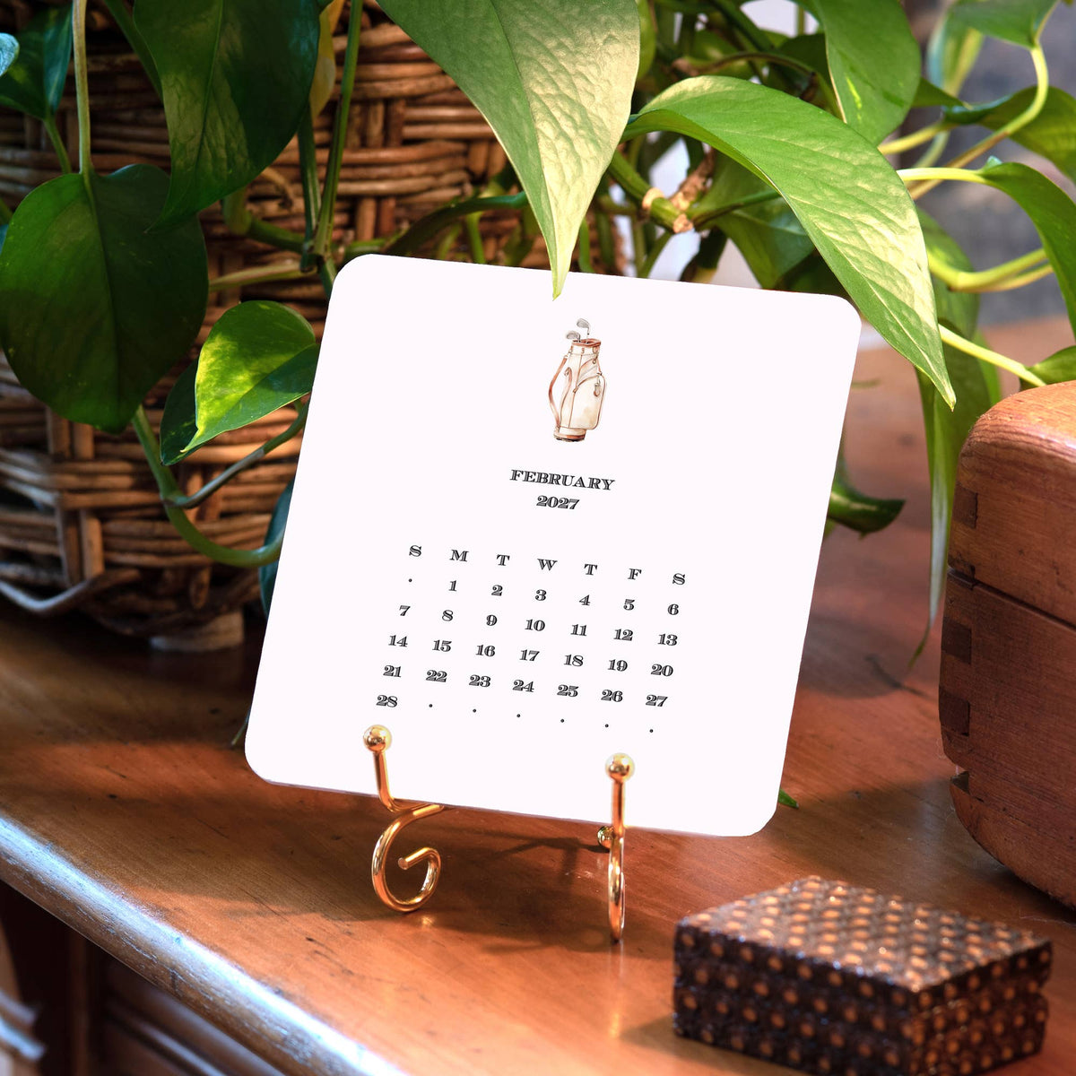 Maison de Papier - 2027 Golf Calendar with Easel