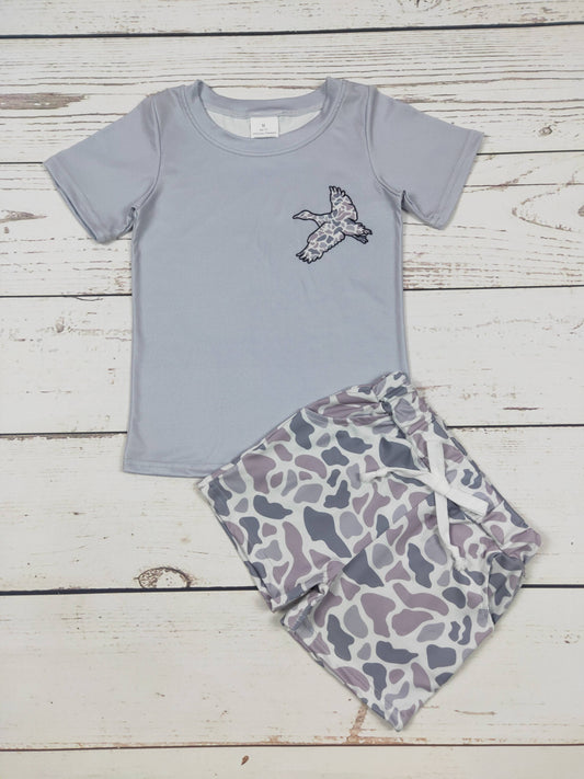 Boys Duck Camouflage Printed Shorts Set: 2T