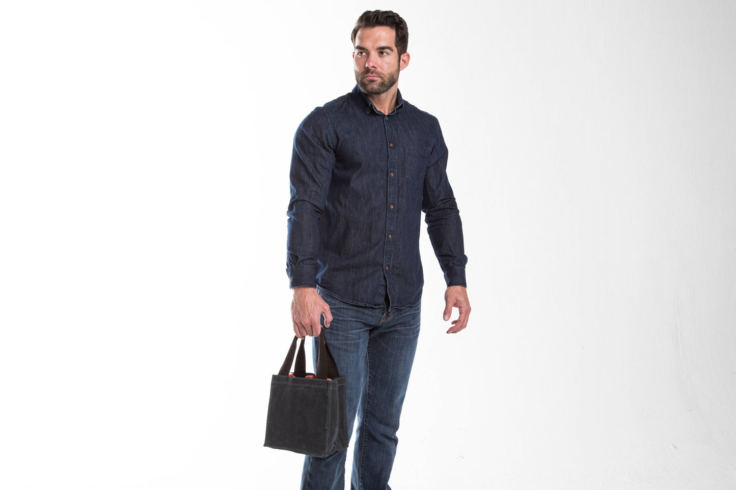 CB STATION - Beer Carrier