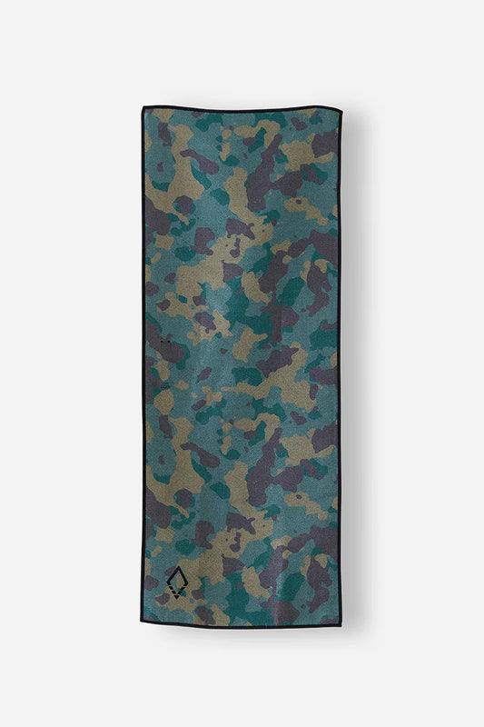 Mini Towel in Camo Green | Nomadix