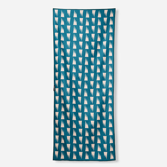 Ultralight Towel in Summit Green| Nomades
