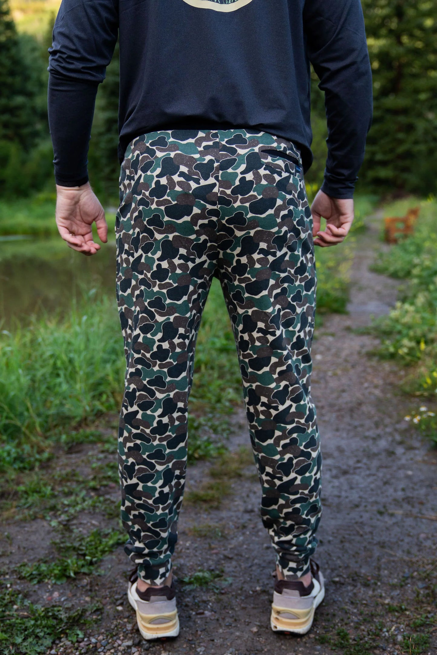 Fleece Jogger in Throwback Camo | Burlebo